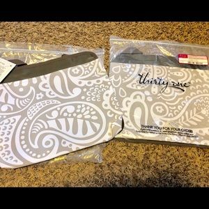 **SOLD**Oh Snap! Pockets